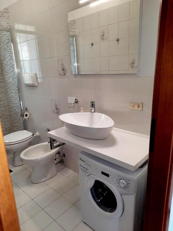 200 Passi Apartment Cannero Riviera Bagian luar foto